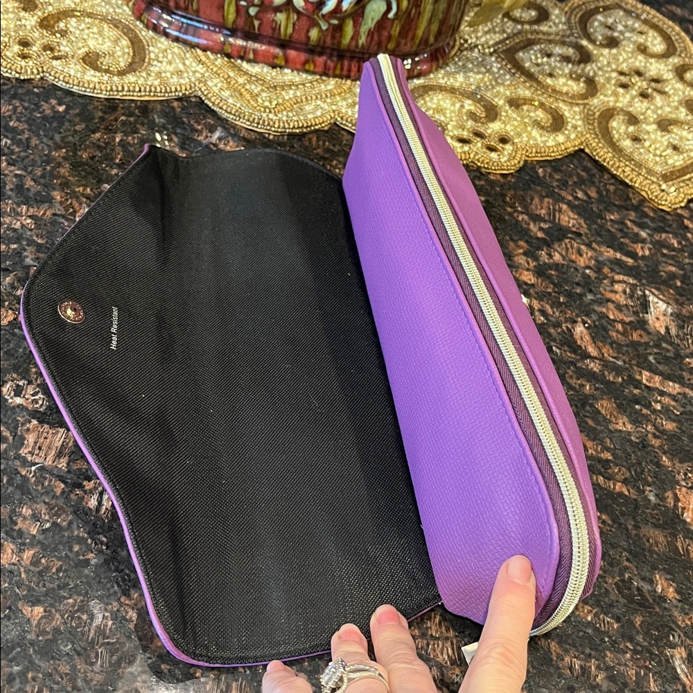 ghd Purple Color Heat Resistant Hot Tools Bag with Heat Resistant Pad - Picture 10 of 11